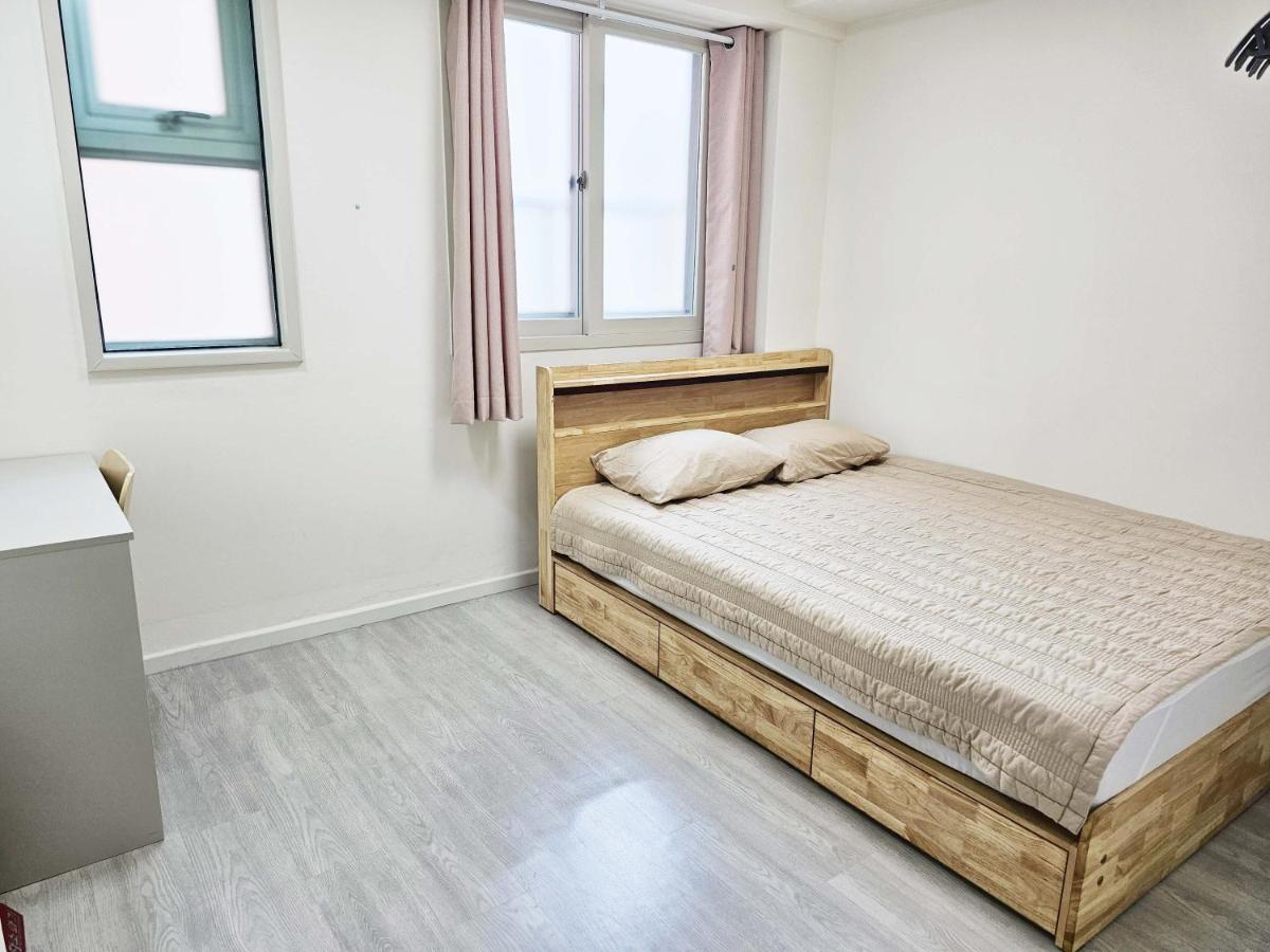 Boa Travel House Hostel Сеул Екстериор снимка