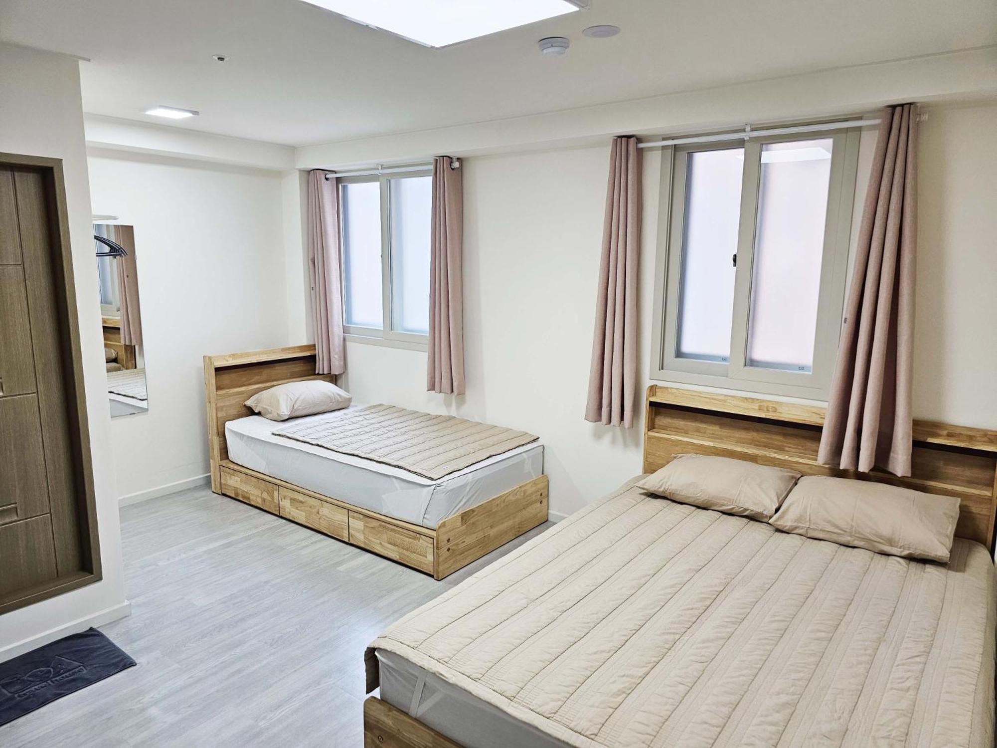Boa Travel House Hostel Сеул Екстериор снимка