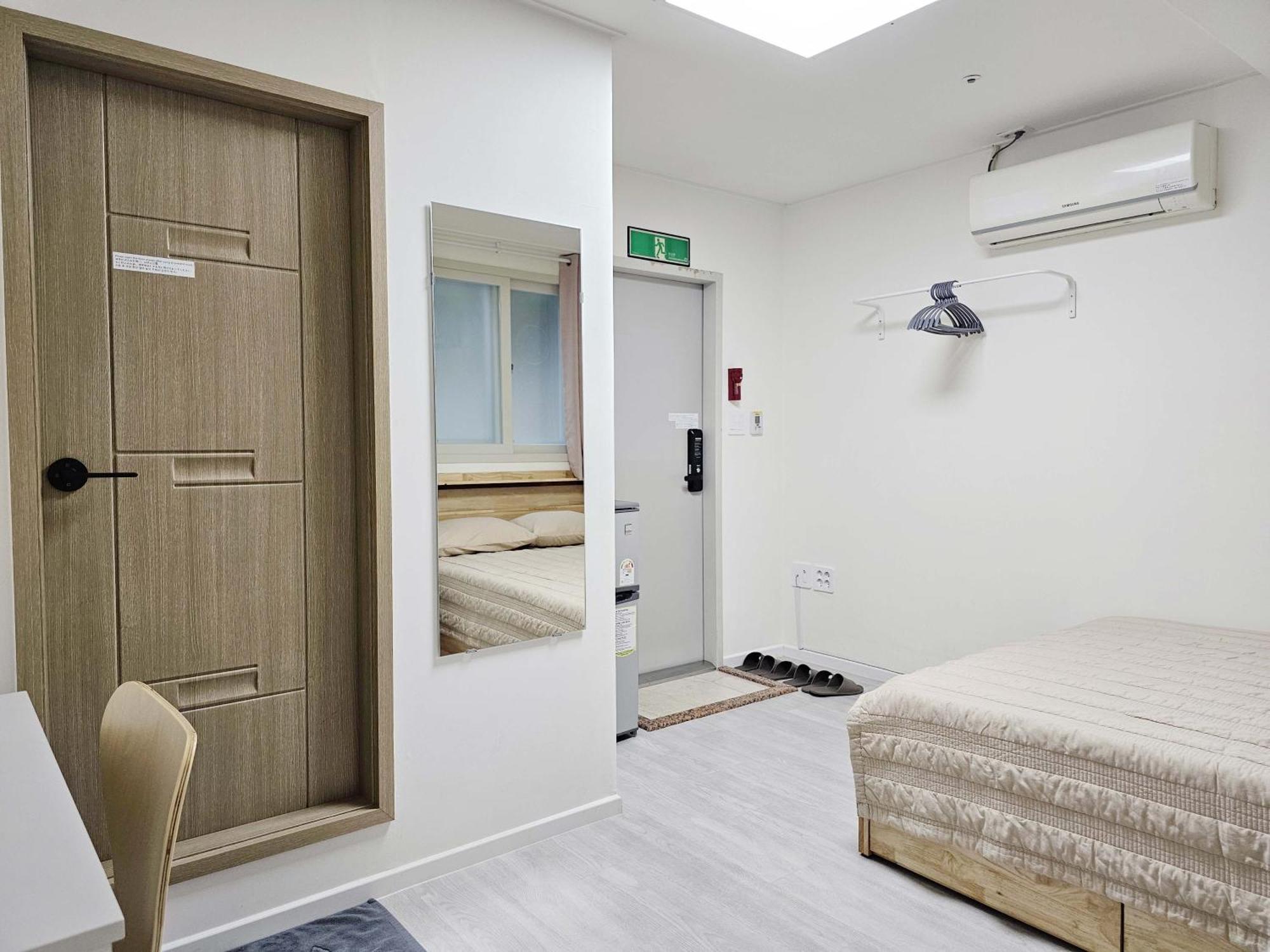 Boa Travel House Hostel Сеул Стая снимка