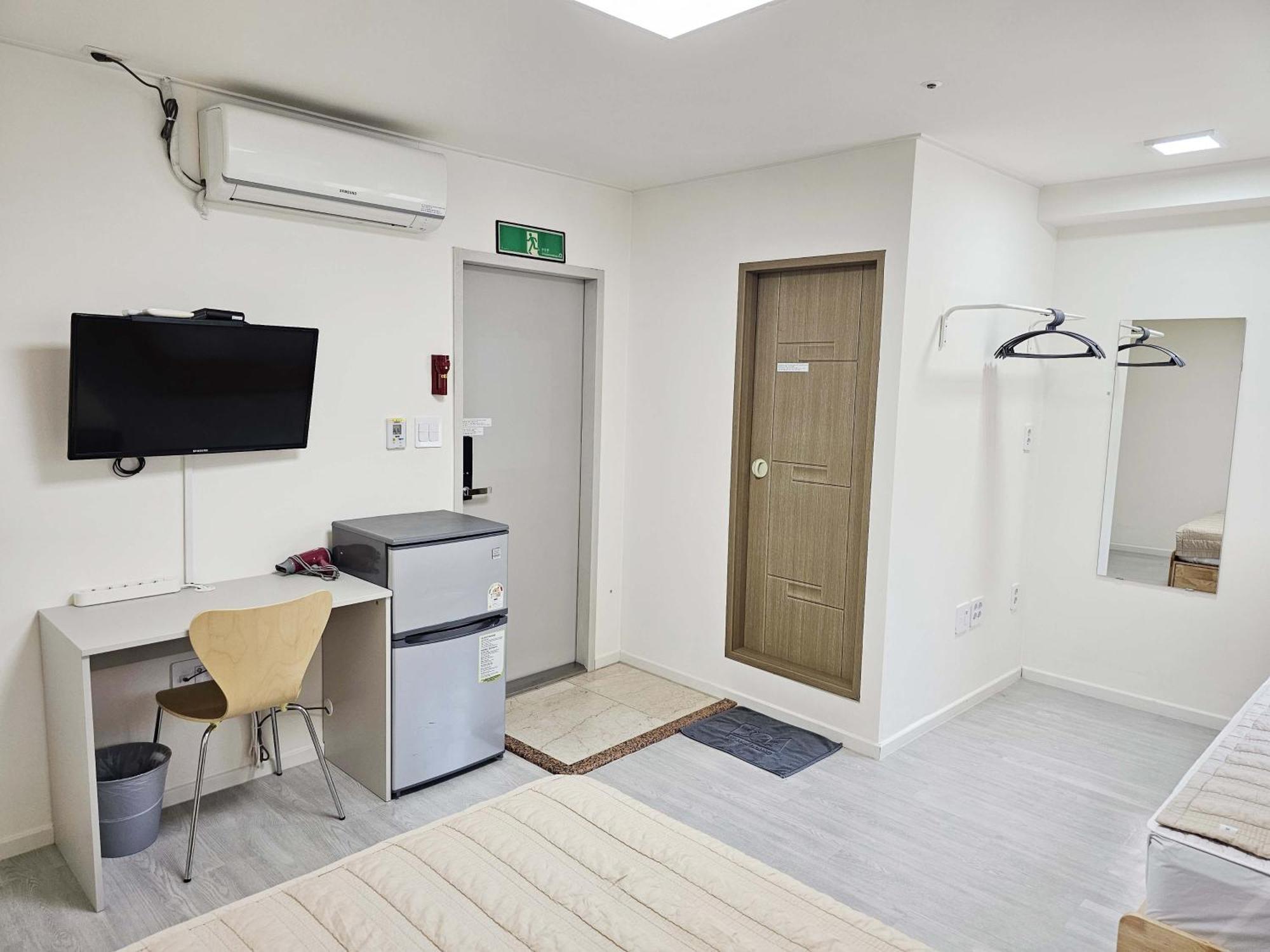 Boa Travel House Hostel Сеул Стая снимка