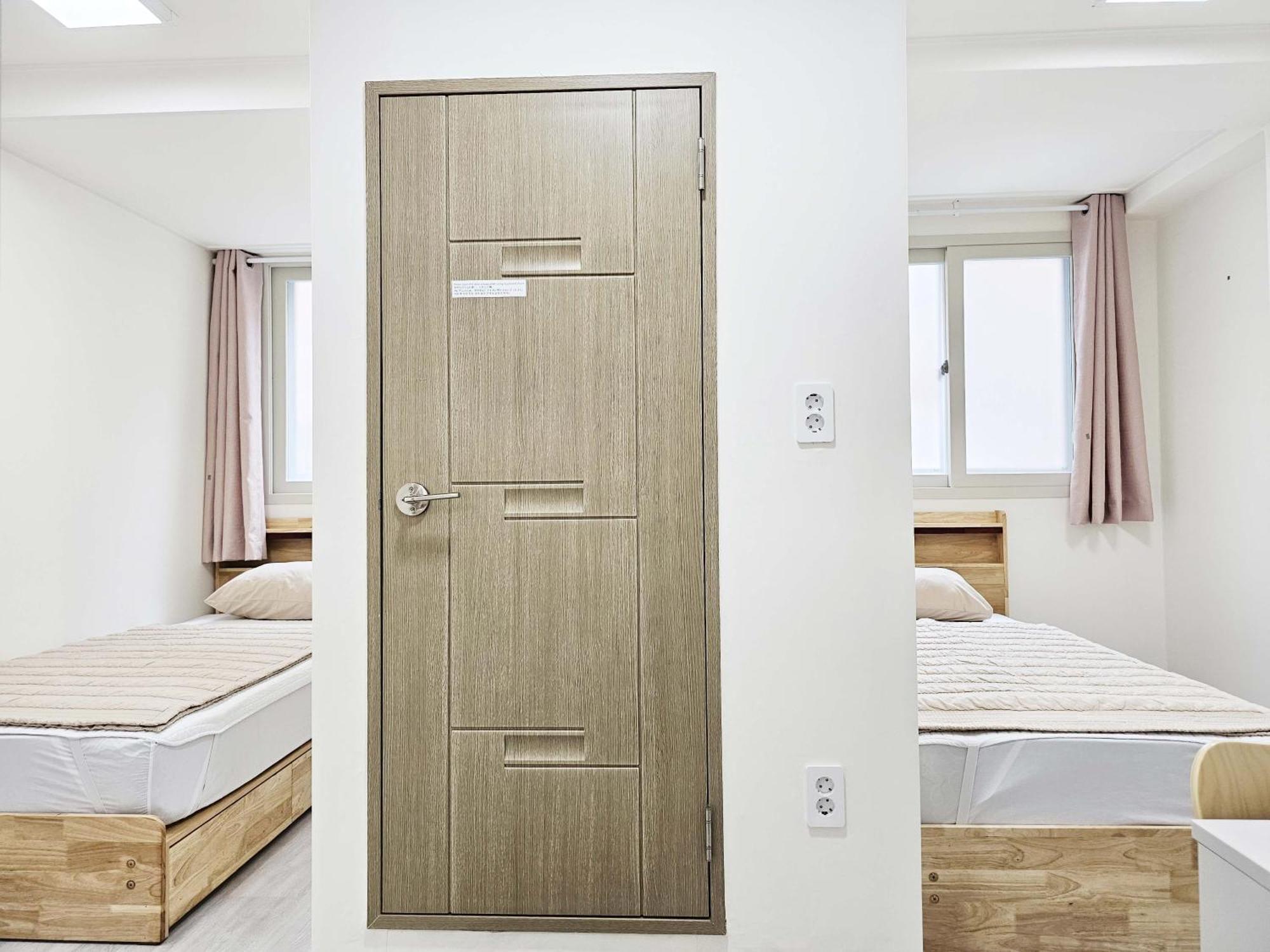 Boa Travel House Hostel Сеул Стая снимка