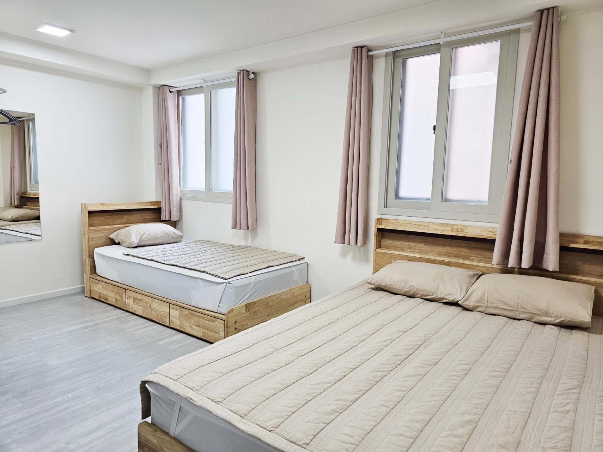Boa Travel House Hostel Сеул Екстериор снимка