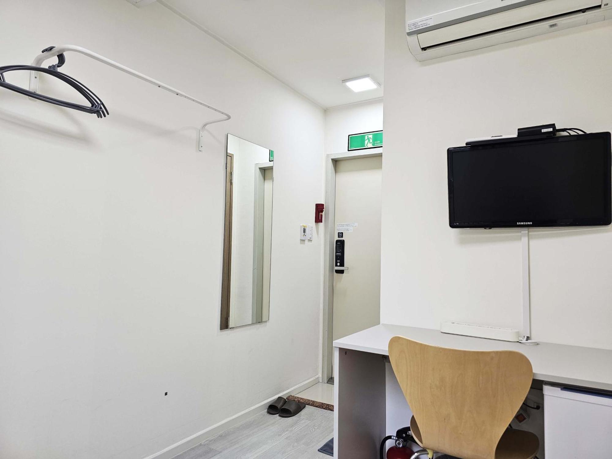 Boa Travel House Hostel Сеул Стая снимка